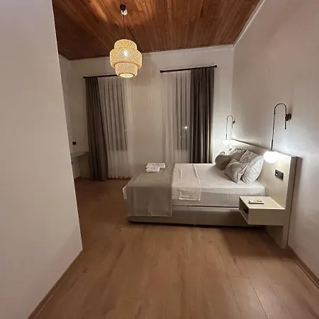 Nueva Cunda Hotel