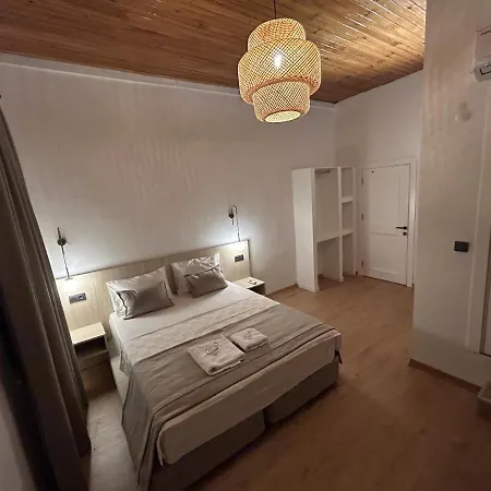 Nueva Cunda Szálloda *
